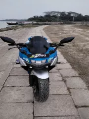 Suzuki GIXXER SF FI ABS